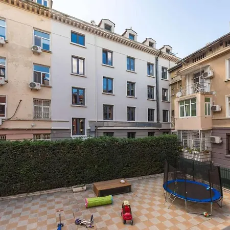 Marina Pearl • Center Apartment